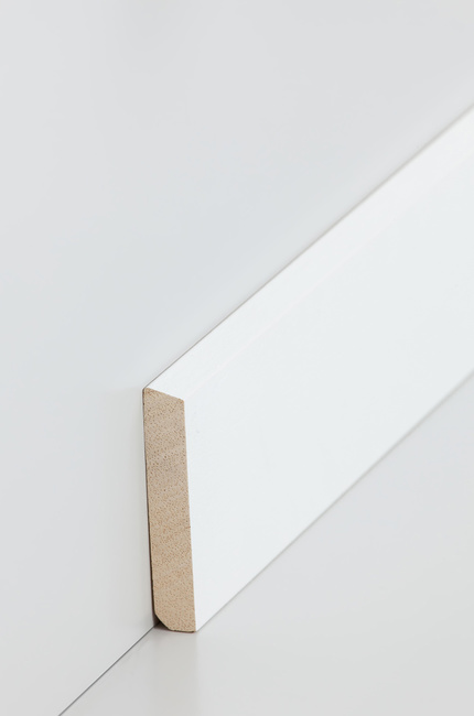 SÜDBROCK Holz Sockelleiste Abachi 10 x 58 mm, abgeschrägt, weiß lackiert, Längen á 240 cm SÜDBROCK Holz Sockelleiste Abachi 10 x 58 mm, abgeschrägt, weiß lackiert, Längen á 240 cm