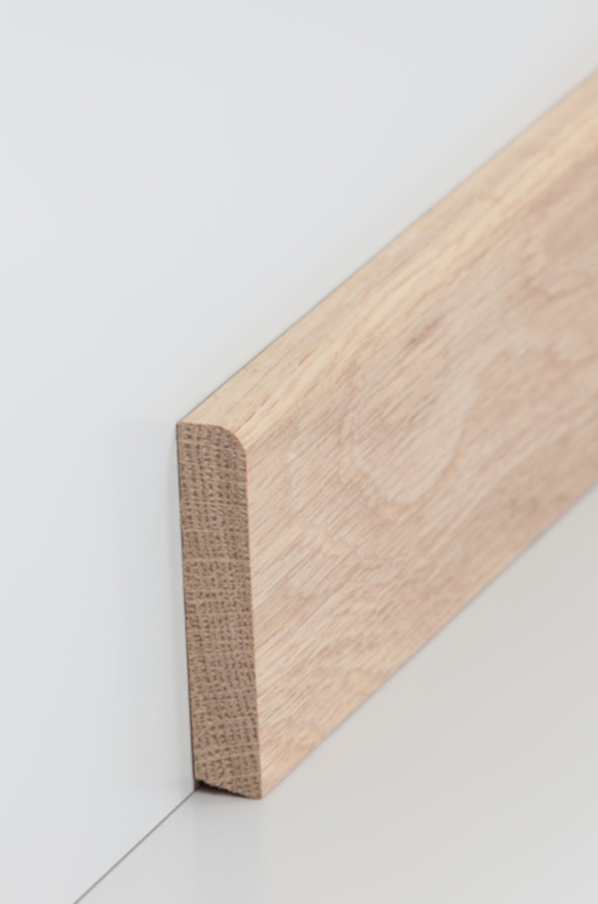 SÜDBROCK Holz Sockelleiste Eiche 13 x 70 mm, abgerundet, roh, fallende Längen SÜDBROCK Holz Sockelleiste Eiche 13 x 70 mm, abgerundet, roh, fallende Längen