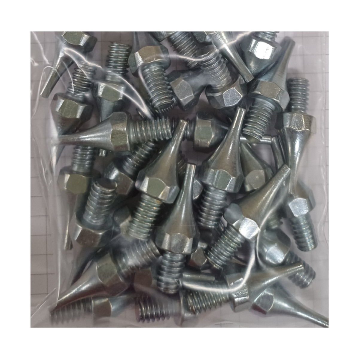 Ersatznägel für Nagelschuhe "Spikey" - Satz mit 32 Stück