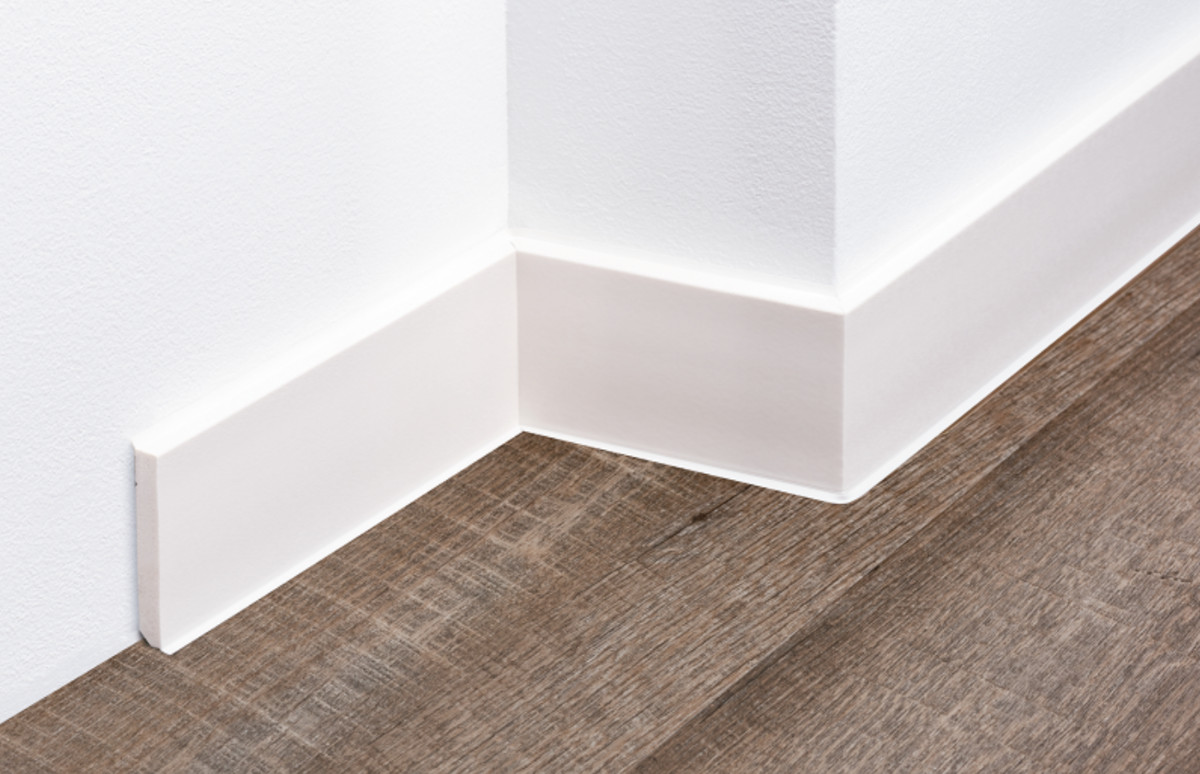 BOLTA Hartschaum-Sockelleiste Q 12-80 G, glatte Oberfläche, 80 x 13 mm, 250 cm, verkehrsweiß (9016) BOLTA Hartschaum-Sockelleiste Q 12-80 G, glatte Oberfläche, 80 x 13 mm, 250 cm, verkehrsweiß (9016)