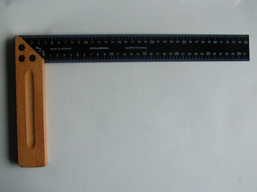 Anschlagwinkel 300 mm mit einseitiger Skala Anschlagwinkel 300 mm mit einseitiger Skala